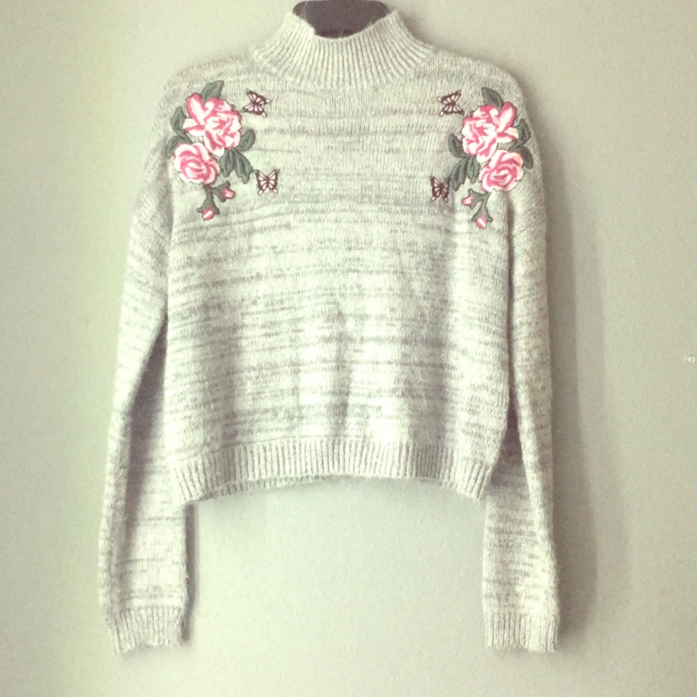 New gray turtleneck sweater/shirt.